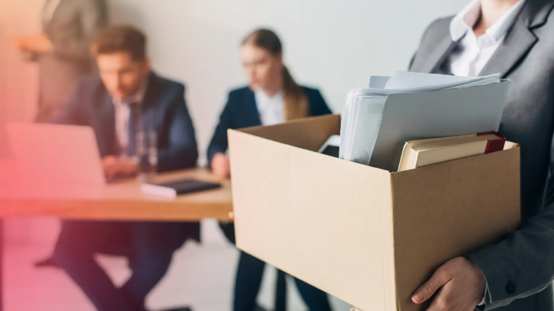 Mise à pied à titre conservatoire et congés payés : comment ça marche ?